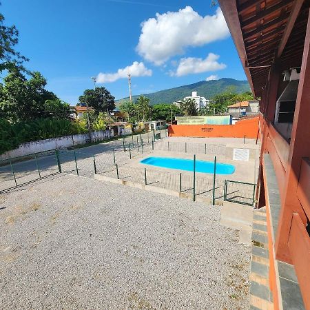 0001.05 - Maranduba - Apto - 2 Dormitorio - 8 Pessoas - 2 Quadras Do Mar - Piscina - Wi-Fi 우바투바 외부 사진