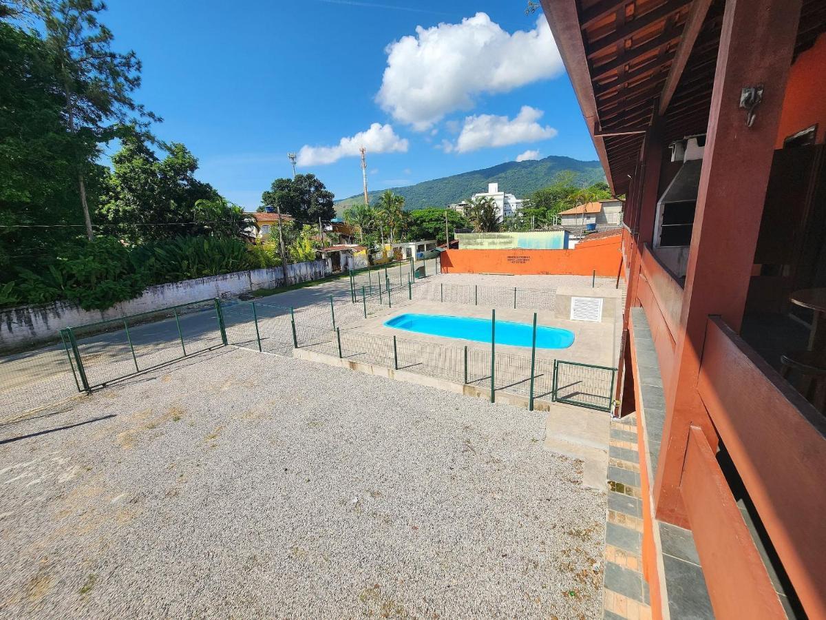 0001.05 - Maranduba - Apto - 2 Dormitorio - 8 Pessoas - 2 Quadras Do Mar - Piscina - Wi-Fi 우바투바 외부 사진